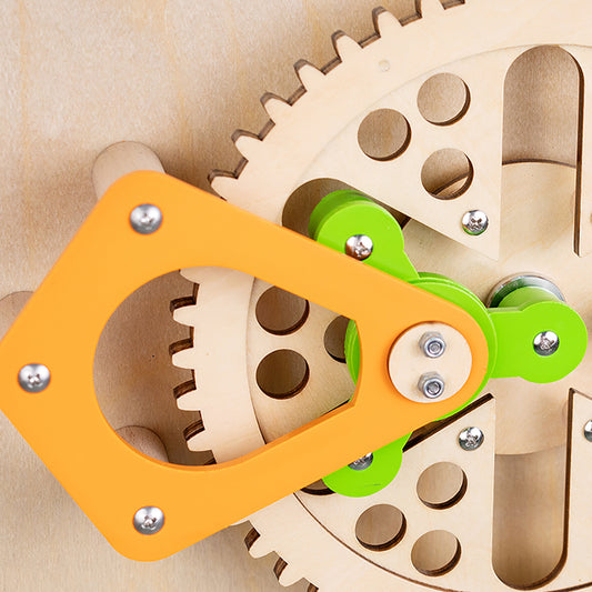 Three Crank Six Grooved Gear Mechanism